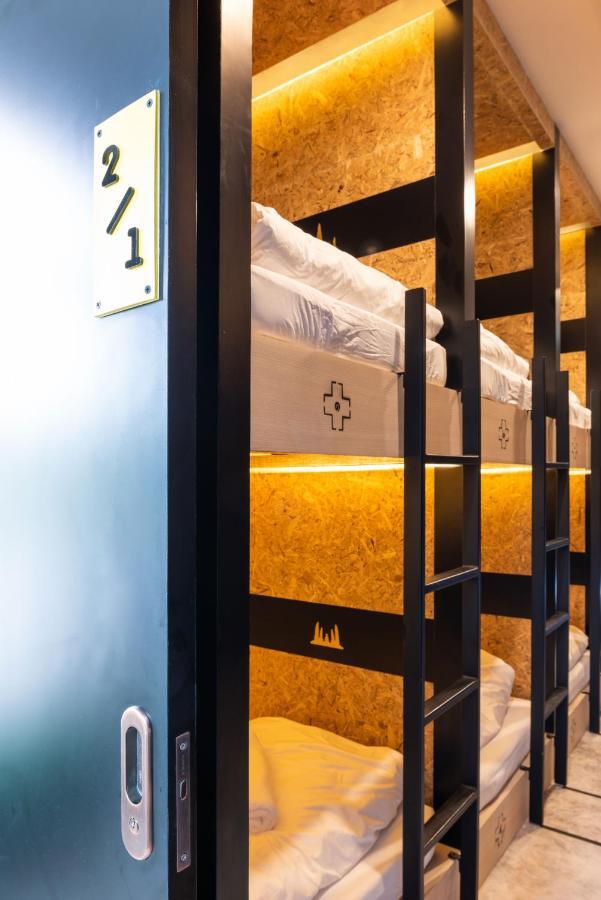 Lobsuek Hostel 방콕 외부 사진