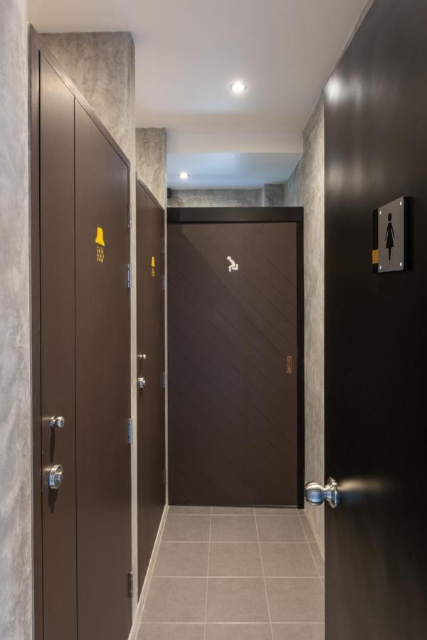 Lobsuek Hostel 방콕 외부 사진